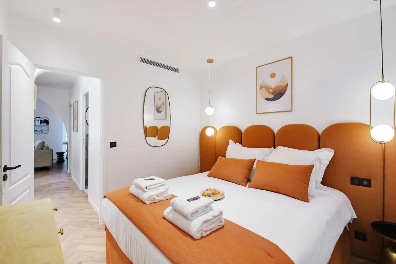 Charming Apartment Near Maraissentier Paris France