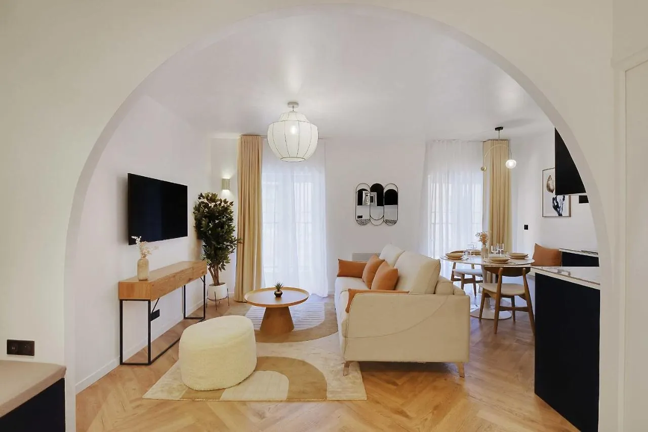 Charming Apartment Near Maraissentier 巴黎 0*,